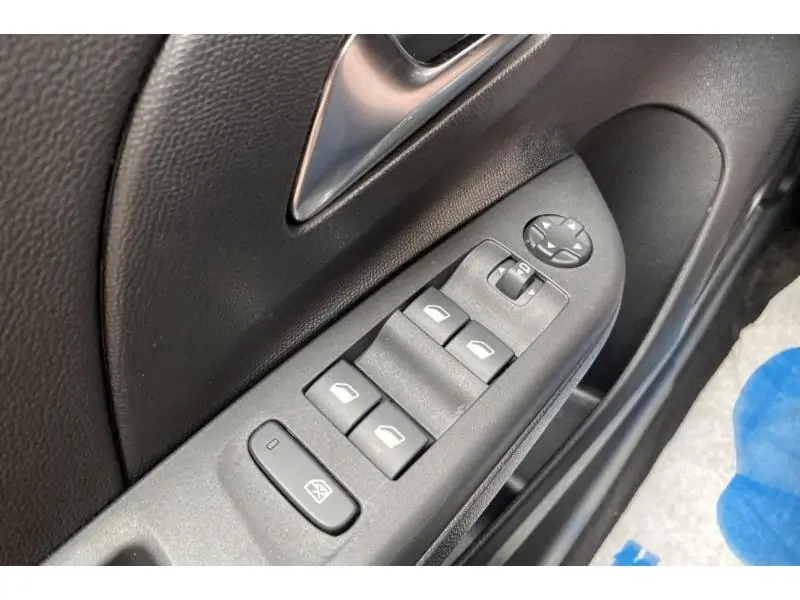 Occasion Opel Corsa GS WHITE 17