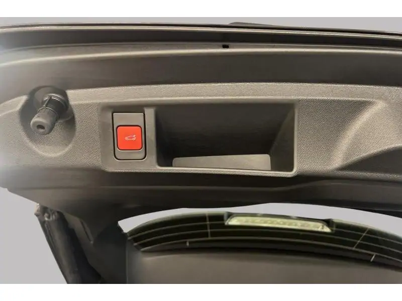 VEHICLE__CONDITION_SERVICE Peugeot 308 SW e-GT Break BLACK 21