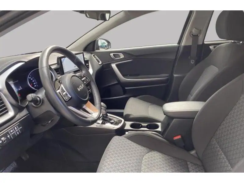 Occasion Kia Ceed Sportswagon GPS Caméra de recul Jantes Alu GREY 10