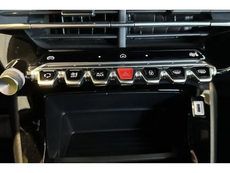 Occasion Peugeot 2008 Style Hybrid 136 BLACK 15