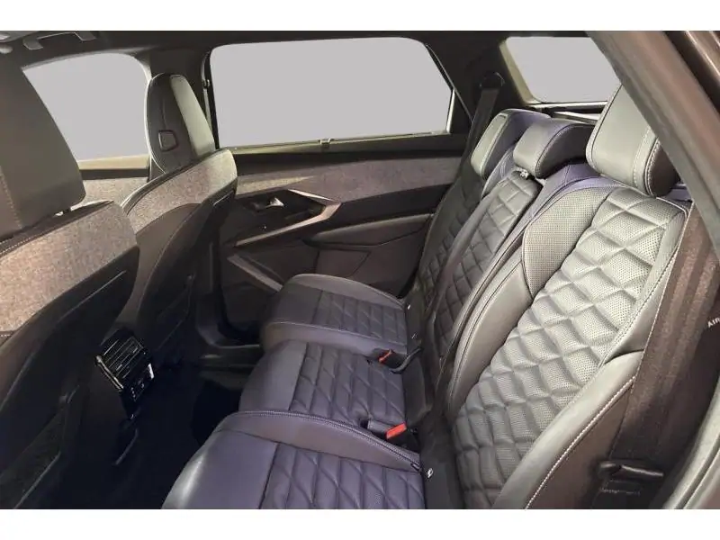 VEHICLE__CONDITION_SERVICE Peugeot 5008 ALLURE GREY 16