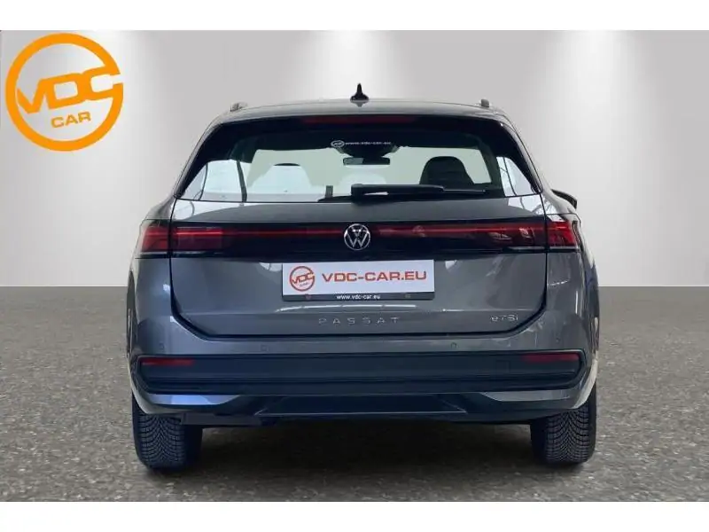 Occasion Volkswagen Passat Variant 1.5 eTSI DSG7 Business Premium GREY 7