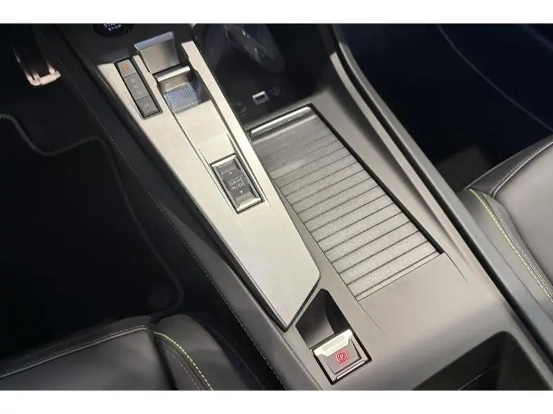Démo Peugeot 408 GT EXCLUSIVE GREEN 16