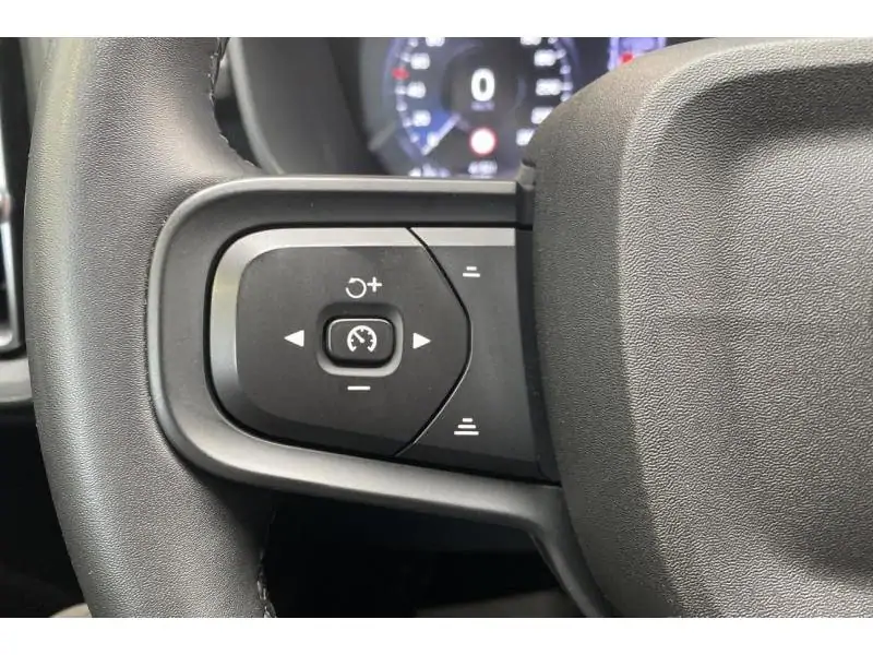 Occasion Volvo XC40 ESSENTIAL BUSINESS - T2 BLACK 21