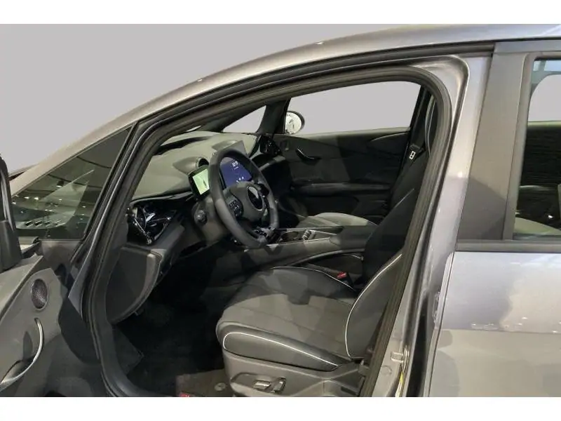 VEHICLE__CONDITION_SERVICE BYD DOLPHIN COMFORT GREY 10
