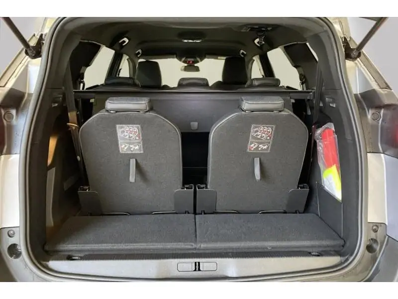 Occasion Peugeot 5008 Allure Pack HYBRID 136 GREY 19