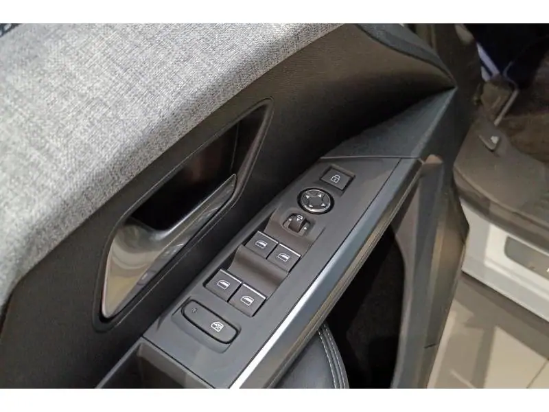 Occasion Peugeot 3008 GT 210 WHITE 19