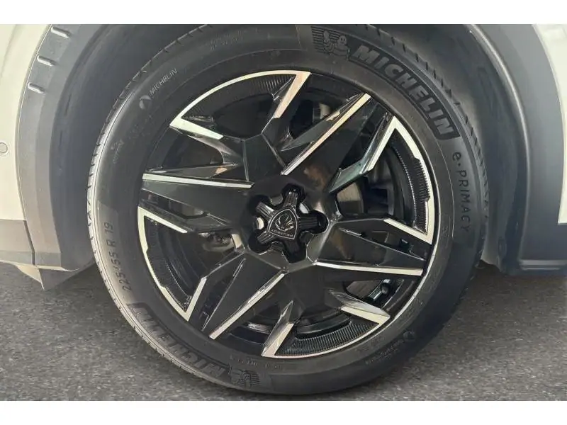 VEHICLE__CONDITION_SERVICE Peugeot 3008 Allure Hybrid 136 e-DSC6 WHITE 20