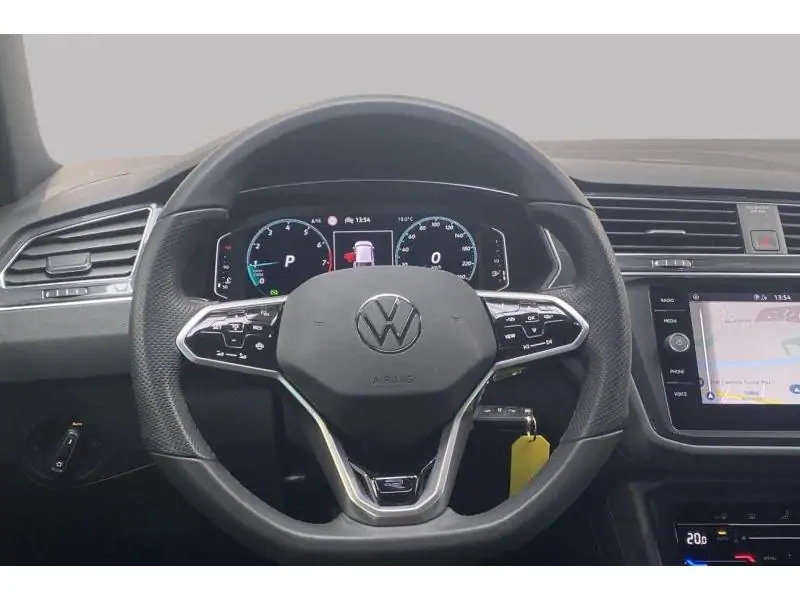 Occasion Volkswagen Tiguan R-Line - VIRTUAL COCKPIT - PDC WHITE 12
