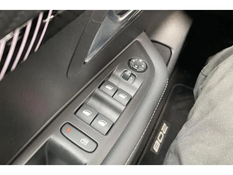 VEHICLE__CONDITION_SERVICE Peugeot 208 ALLURE GREY 17