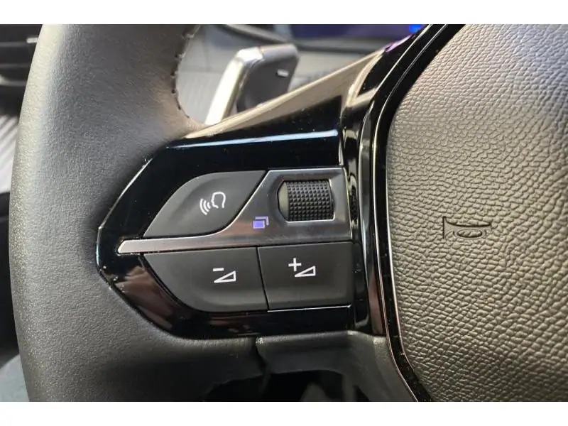 Occasion Peugeot 2008 Allure HYBRID 145 pk GREY 21