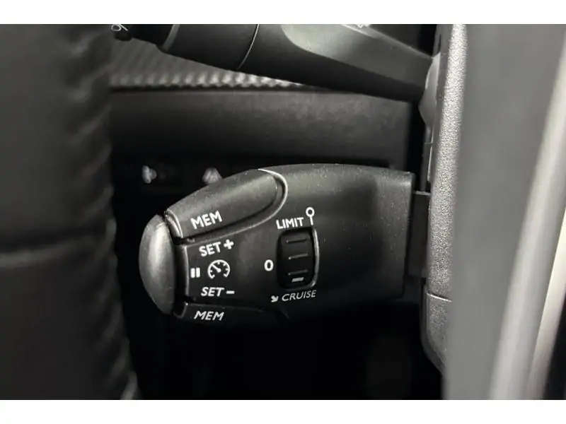 Occasion Peugeot 2008 Active 130 pk GREY 25