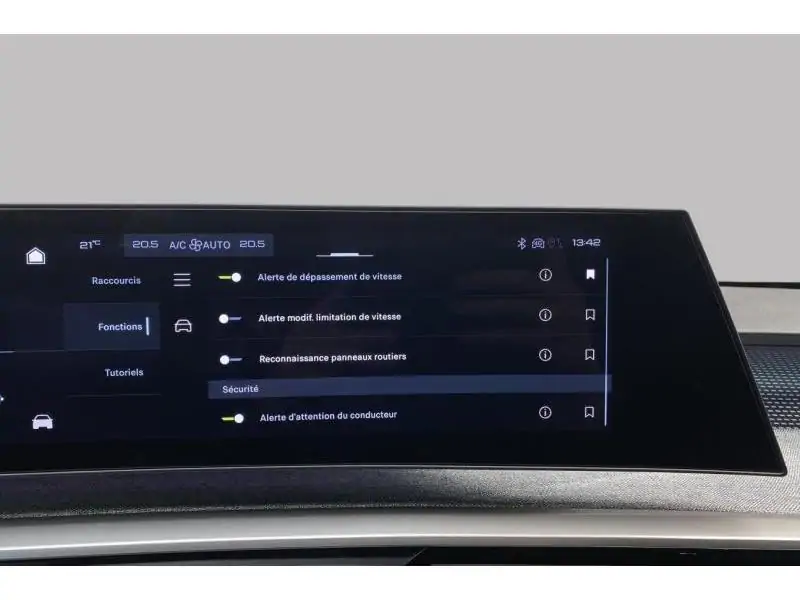 Occasion Peugeot 5008 GT - HYBRID - 7PL - 145 PK GREY 38