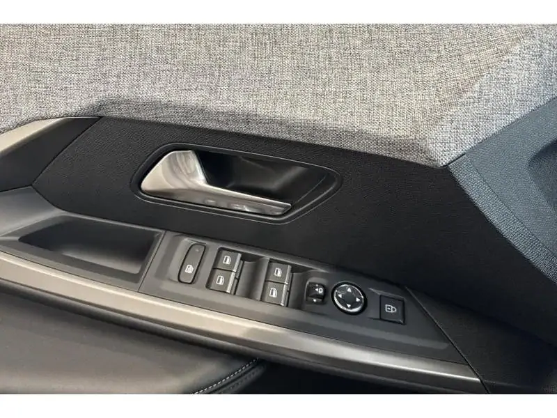 VEHICLE__CONDITION_SERVICE Peugeot 5008 GT GREY 17