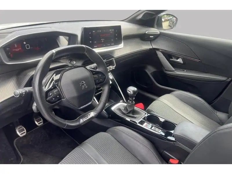 Occasion Peugeot 208 gt line WHITE 10