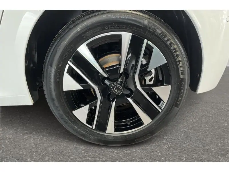 VEHICLE__CONDITION_SERVICE Peugeot 208 ALLURE WHITE 20