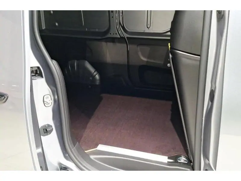 VEHICLE__CONDITION_SERVICE Peugeot Partner Long Heavy 1.5 BlueHDi 130 S&S EAT8 GREY 18