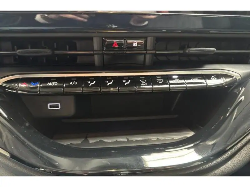 VEHICLE__CONDITION_SERVICE Fiat 500 Hybrid Hatchback Berline 500 Hybrid Icon GREEN 15