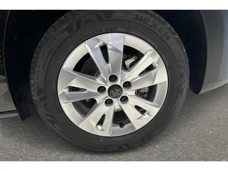 VEHICLE__CONDITION_SERVICE Peugeot Partner Standard Light 1.2 Turbo 110 Man.6 BLACK 20