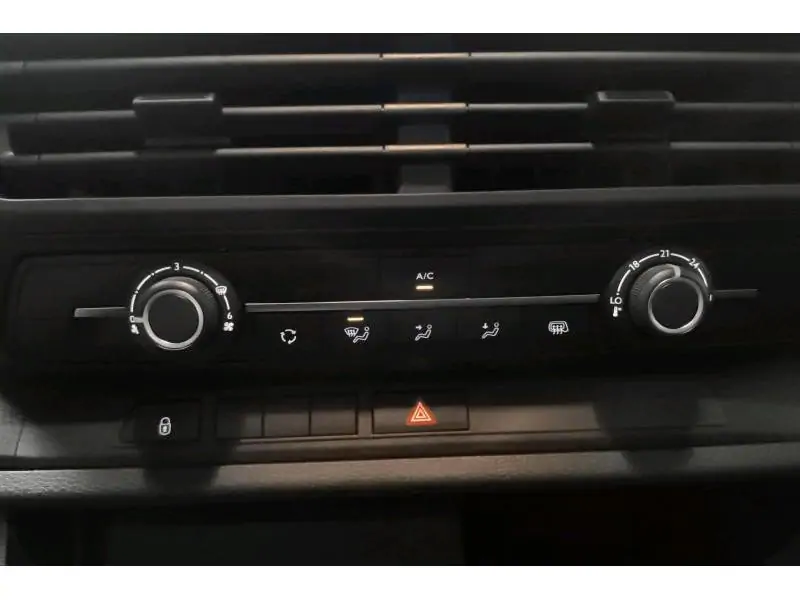 VEHICLE__CONDITION_SERVICE Peugeot Expert Dubbele Cabine 180Pk EAT8 BLACK 14