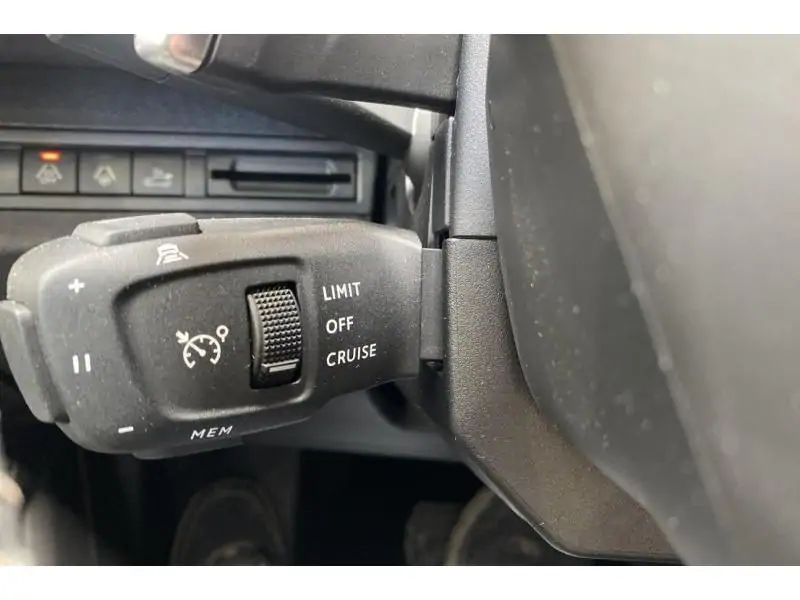 Occasion Peugeot 3008 Allure Pack Hybrid 136 BLUE 25