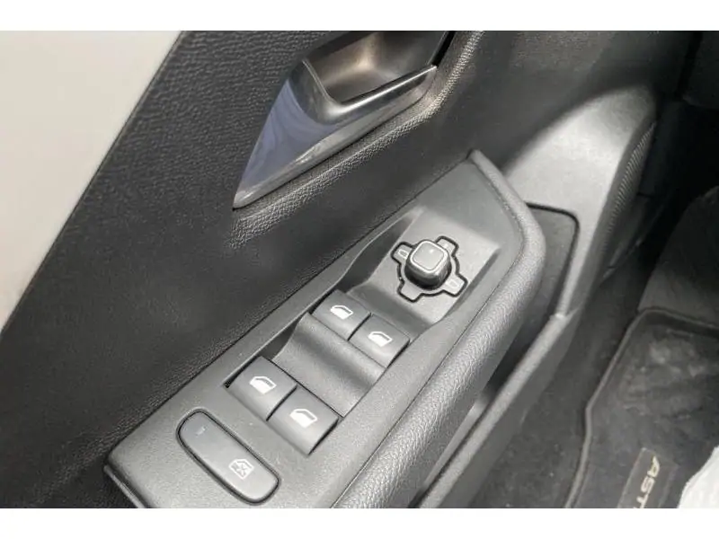 Occasion Opel Astra L Edition*MirrorLink USB GREY 17