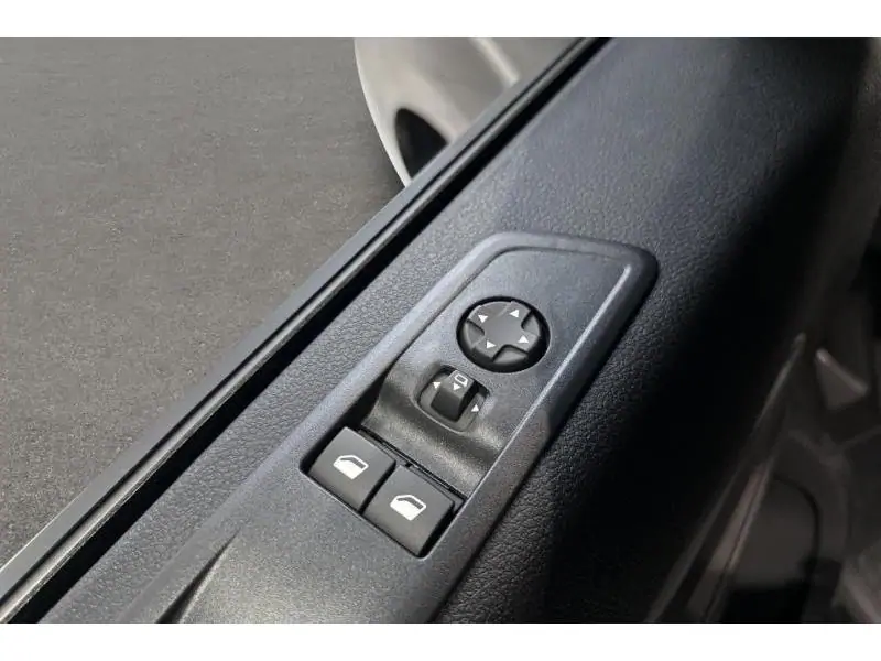 Demo Peugeot Expert Double Cabine XL Diesel 180ch Automatique  1 BLACK 17