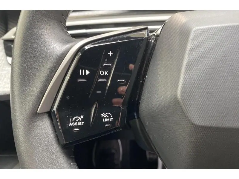 Occasion Peugeot 5008 Allure Hybrid 7 places BLUE 24