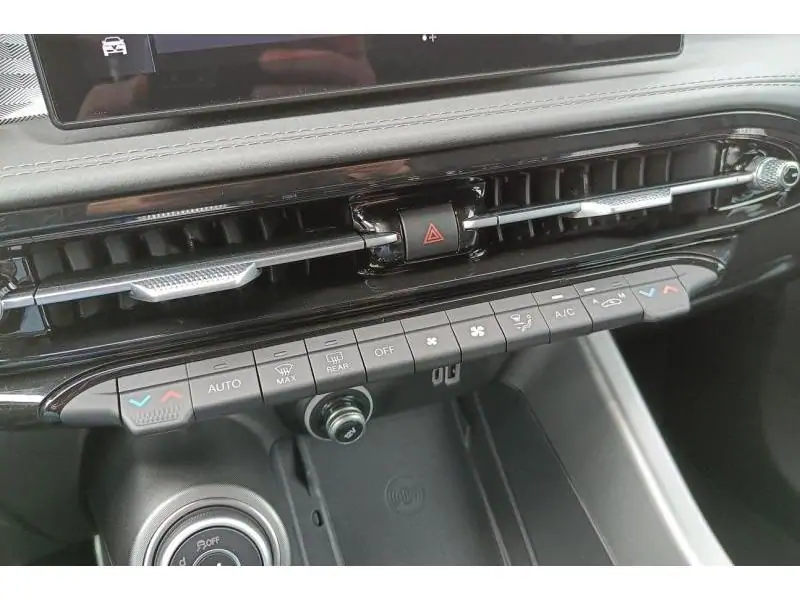 VEHICLE__CONDITION_SERVICE Alfa Romeo Tonale Veloce Plug-In Hybrid Q4 WHITE 15