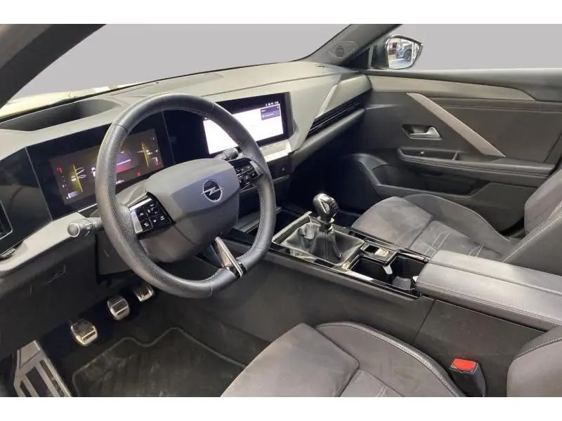 Occasion Opel Astra Ultimate YELLOW 9