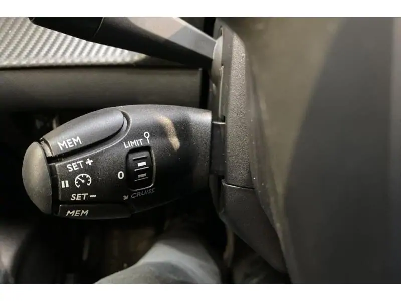 VEHICLE__CONDITION_SERVICE Peugeot 208 ENVY*DISPO 06/2026 BLACK 24