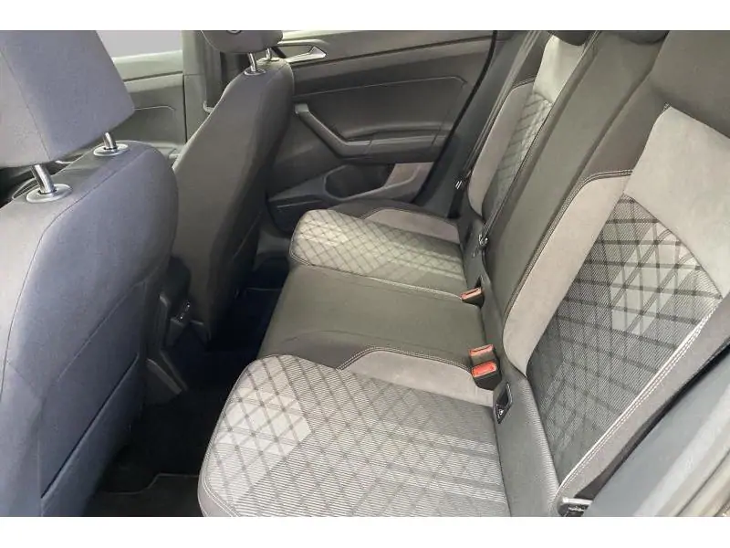 Occasie Volkswagen Taigo R-Line 1.0 TSI 115 pk BLACK 18
