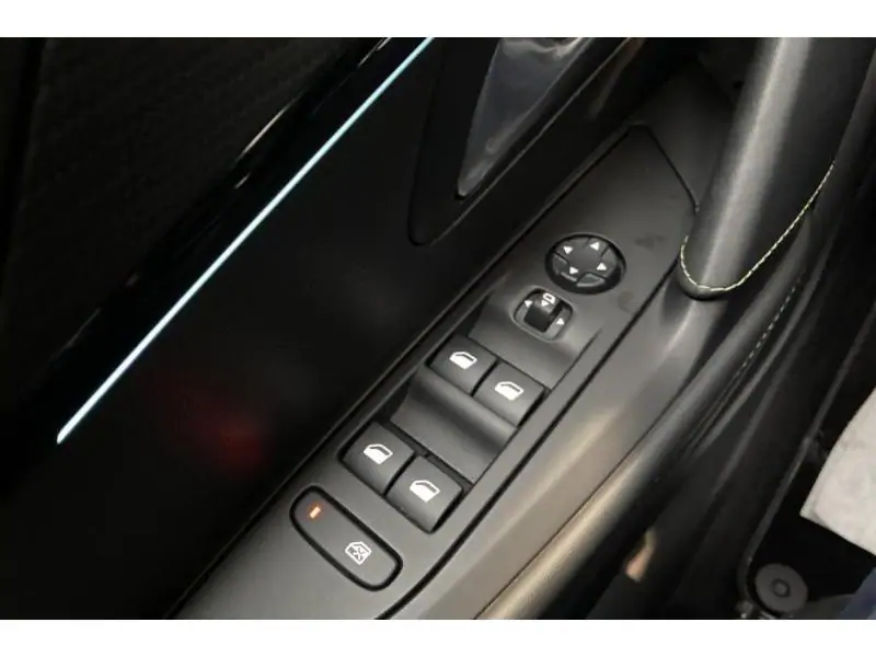 Occasie Peugeot 208 GT Line BLACK 17
