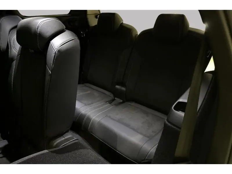 Démo Peugeot 5008 First Ed GT Hybrid 145 e-DCS6 7pl GREY 22