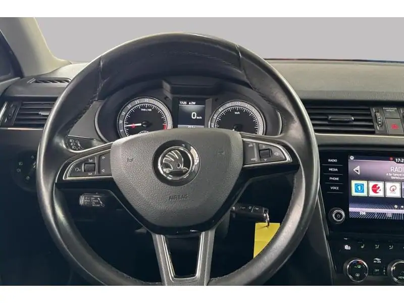 Occasion Skoda Octavia Break MANUAL GREY 12