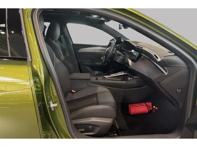 Démo Peugeot 408 GT EXCLUSIVE GREEN 8