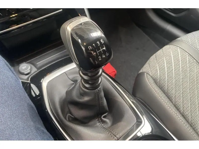 VEHICLE__CONDITION_SERVICE Peugeot 208 ENVY*Véh. de Direction! RED 16