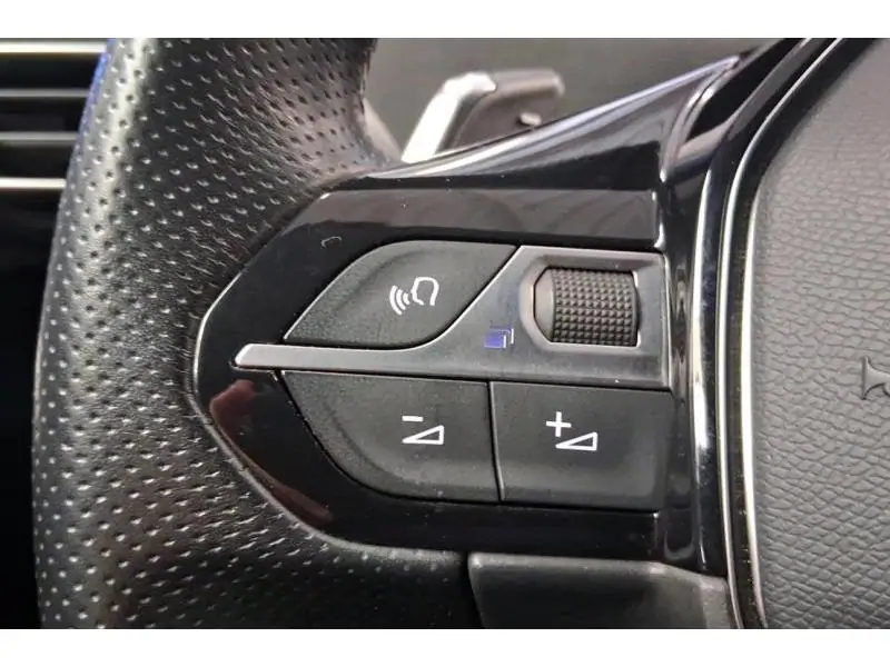 Occasion Peugeot 5008 II GT RED 23