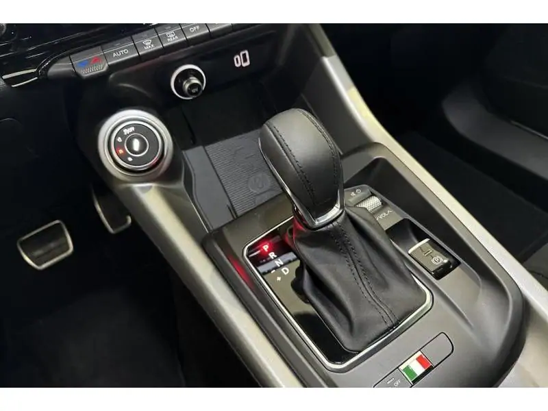 VEHICLE__CONDITION_SERVICE Alfa Romeo Tonale Veloce Hybrid 160 BLACK 16