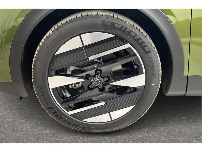Démo Peugeot 408 GT EXCLUSIVE GREEN 21