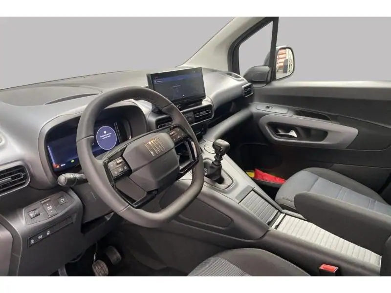 VEHICLE__CONDITION_SERVICE Fiat Doblo L1 5 places*Libre 12/2025 BLACK 9