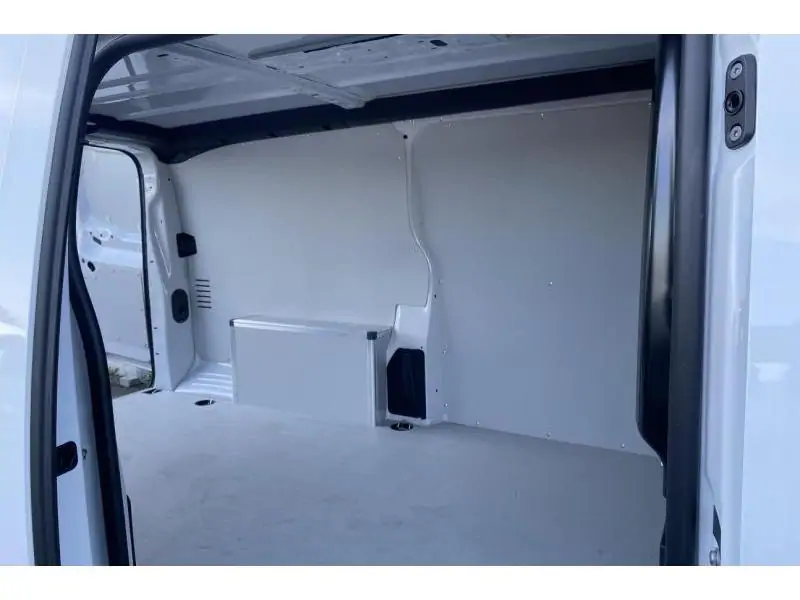 VEHICLE__CONDITION_SERVICE Opel Vivaro VAN L3 WHITE 18