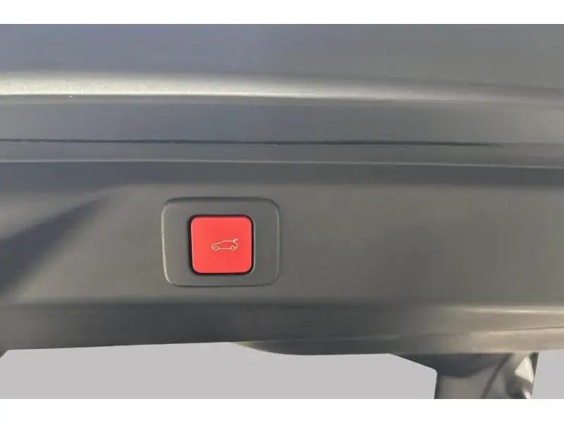VEHICLE__CONDITION_SERVICE Peugeot 3008 GT FIRST EDITION GREY 21