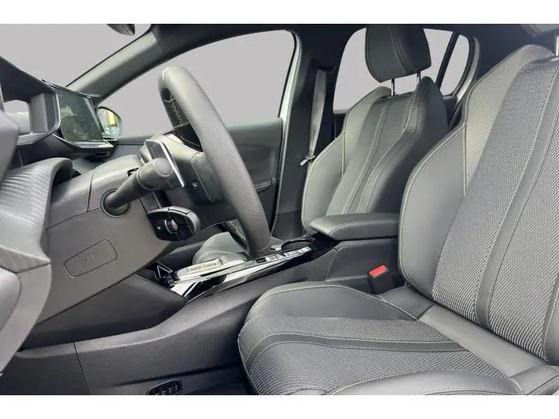 VEHICLE__CONDITION_SERVICE Peugeot 208 GT WHITE 10