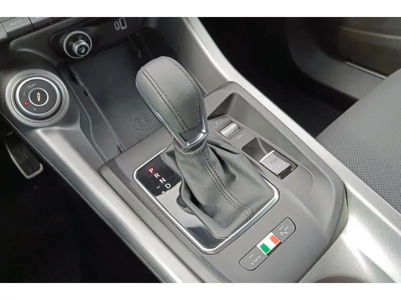 VEHICLE__CONDITION_SERVICE Alfa Romeo Tonale Veloce Plug-In Hybrid Q4 WHITE 16