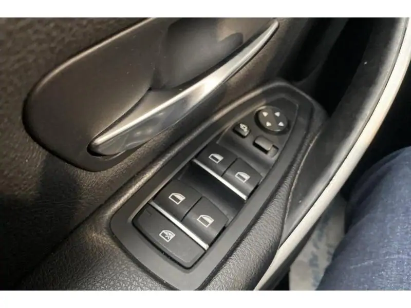 Occasion BMW Serie 3 316 d *GPS-PDC AV/AR* BLACK 17