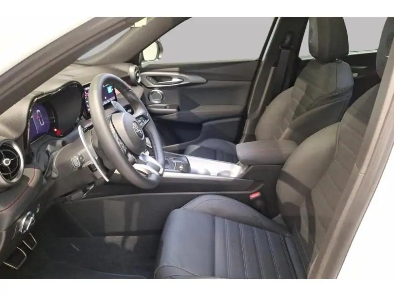 VEHICLE__CONDITION_SERVICE Alfa Romeo Tonale Hybrid 160 Tributo Italiano WHITE 10