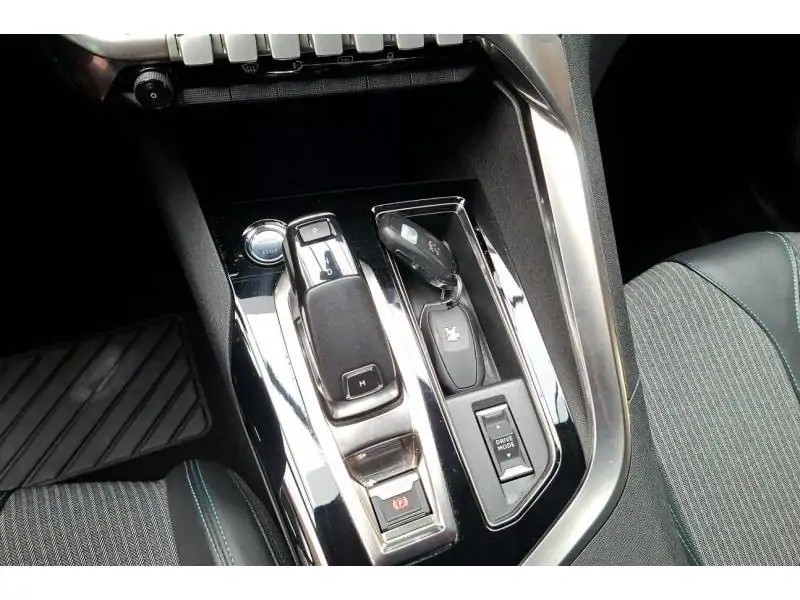 Occasion Peugeot 3008 Allure Pack EAT8 BLACK 16