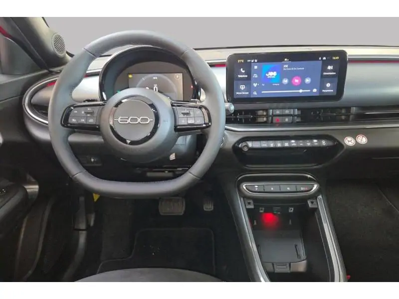 Démo Fiat 600 SPORT RED 11