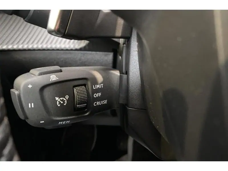 Occasion Peugeot 2008 Allure GREY 27